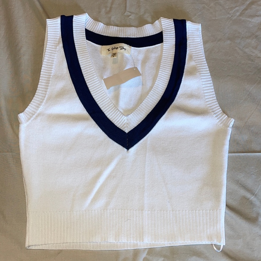 cropped sweater vest